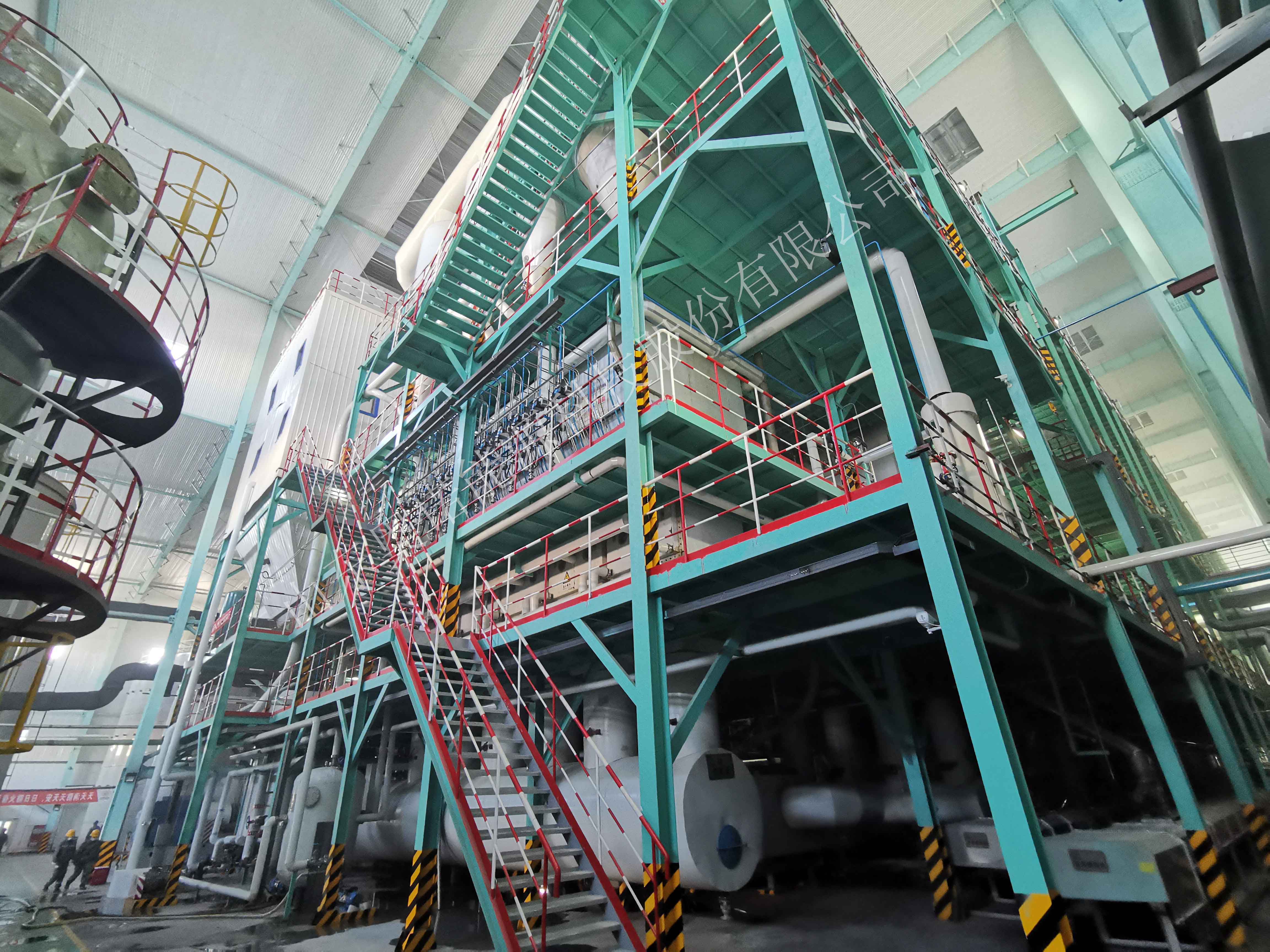 <h3>噴霧造粒流化床干燥機(jī)</h3>